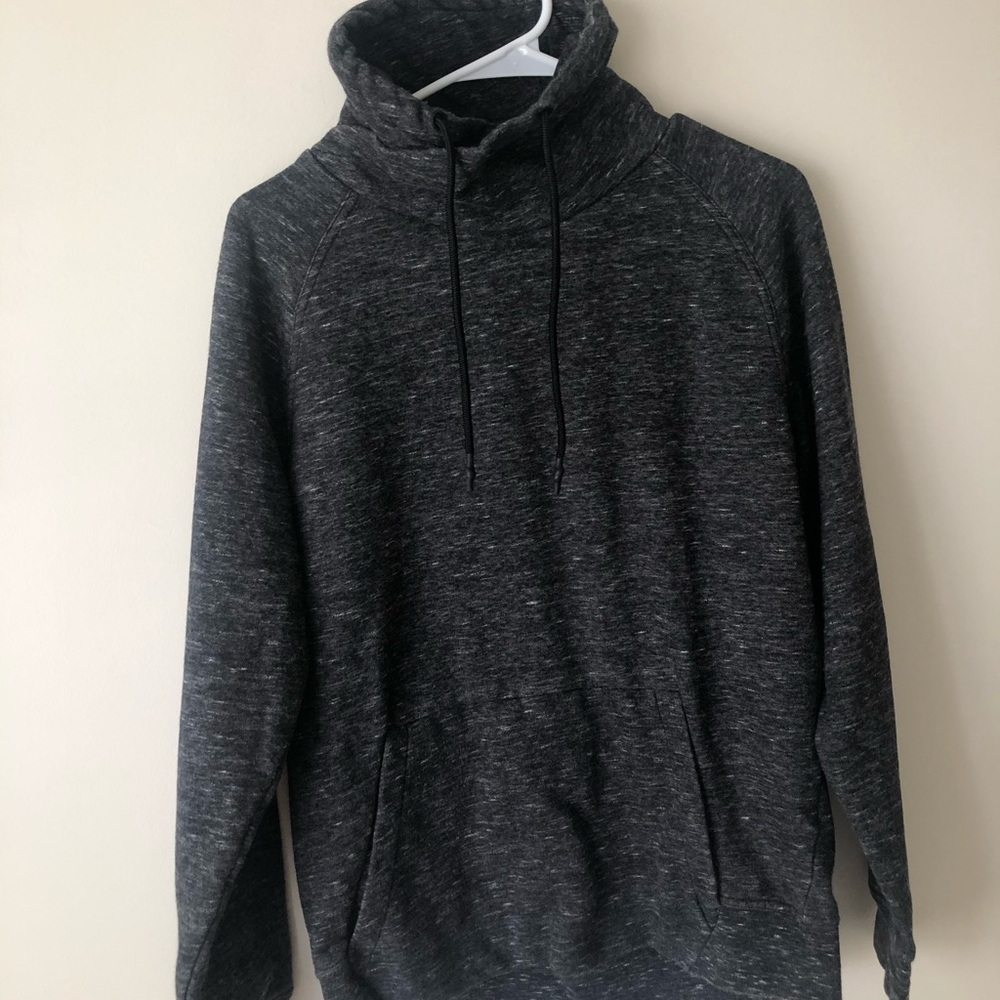 H and M turtleneck